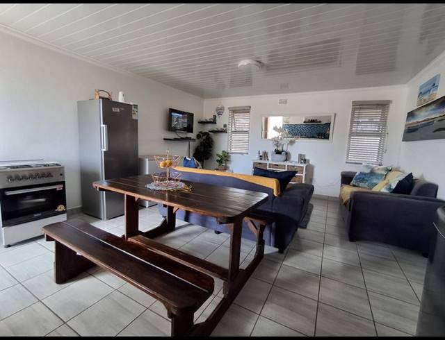 2 BEDROOM HOUSE FOR SALE IN DUYKER EILAND